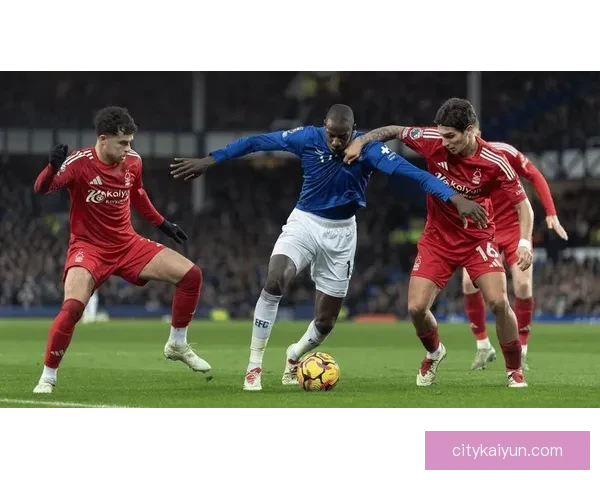 戴奇太妃糖：英超新赛季备受期待，力求重塑辉煌表现。