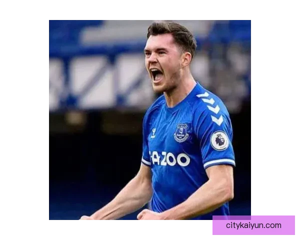 英超盖耶表现稳健，成为球队中场的重要支柱